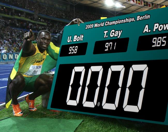 Race timer scoreboard with lap times